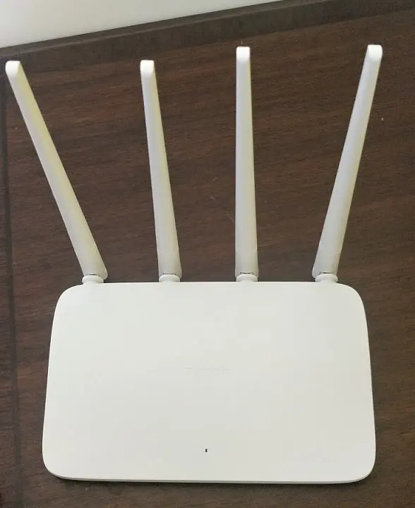 TENDA F6 Router